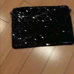 Women’s zipper black sequin bag